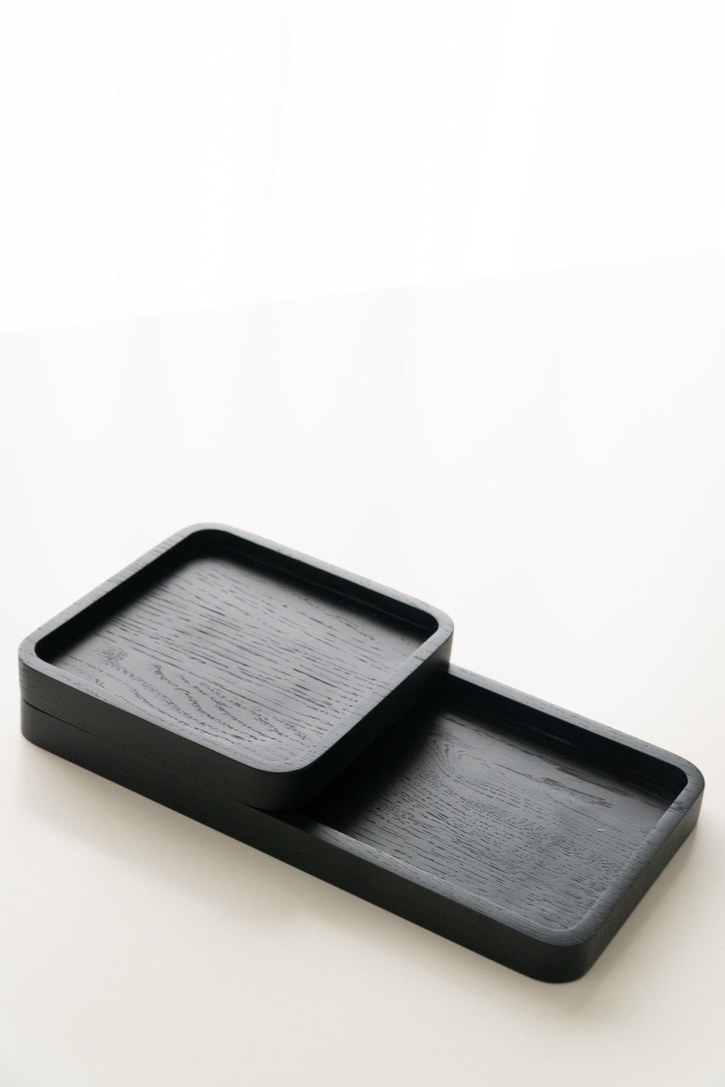 Handmade Black Oak Tray Set: Modern Valet & Kitchen Organizer
