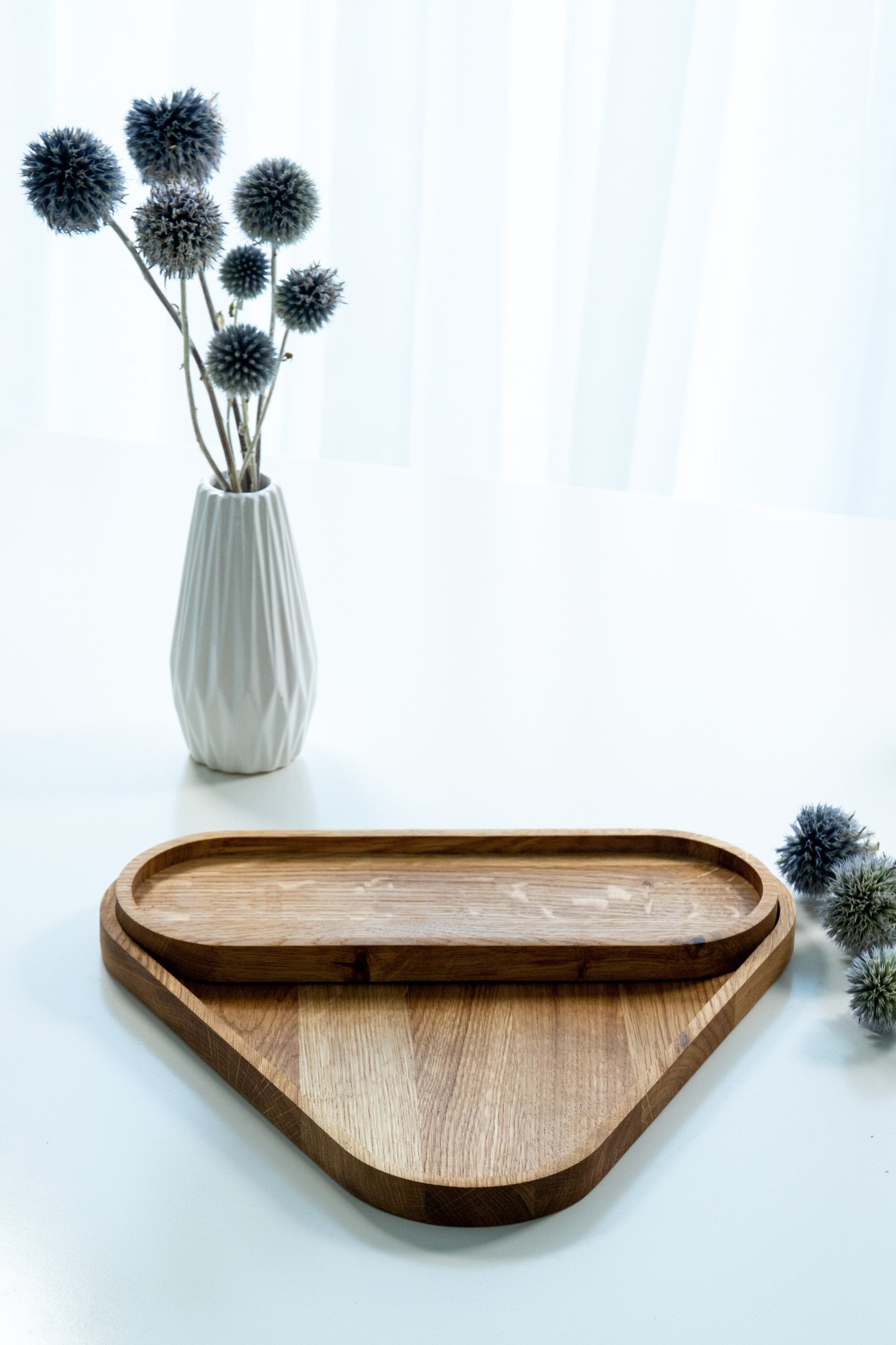 Oak Wood Triangle Tray Set: Modern Coffee Table Decor