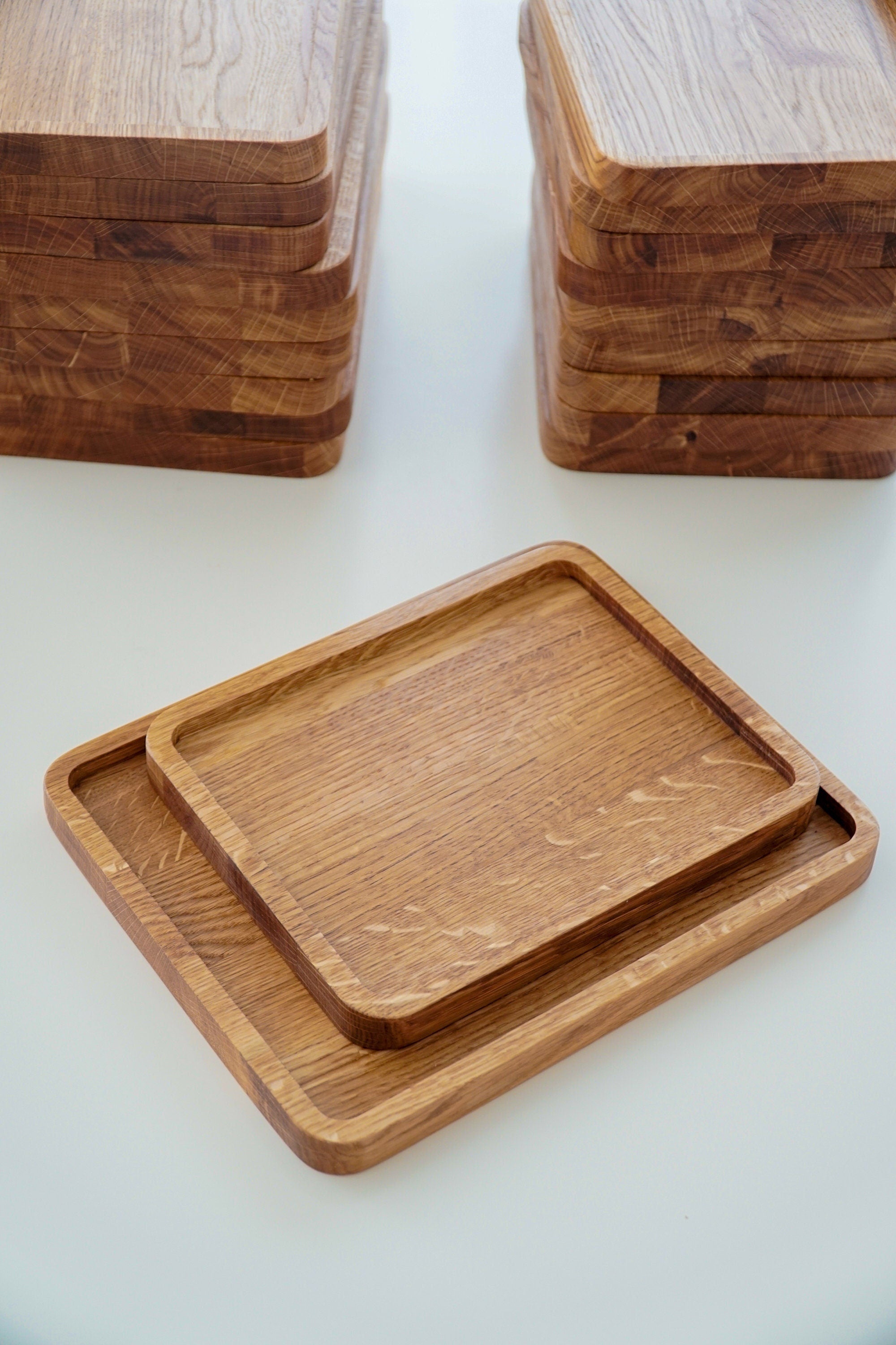 Modern Oak Wood Desk Tray: Jewelry, Keys, Watch (18 x 22cm)