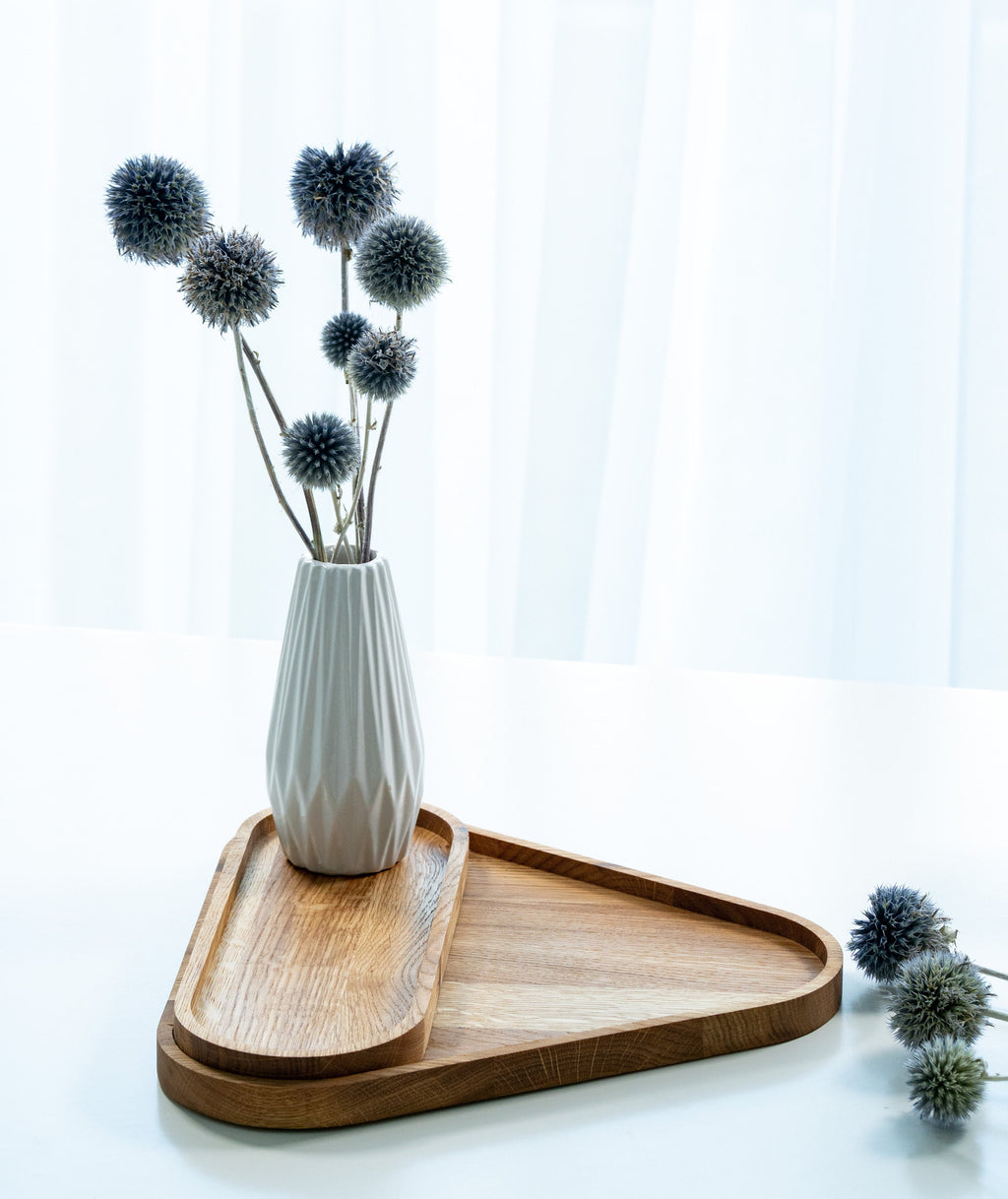 Oak Wood Triangle Tray Set: Modern Coffee Table Decor
