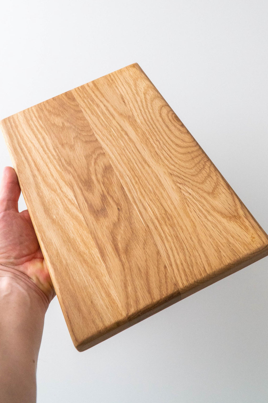 Oak Cutting Board – Solid Wood Chopping Board with Rounded Edges