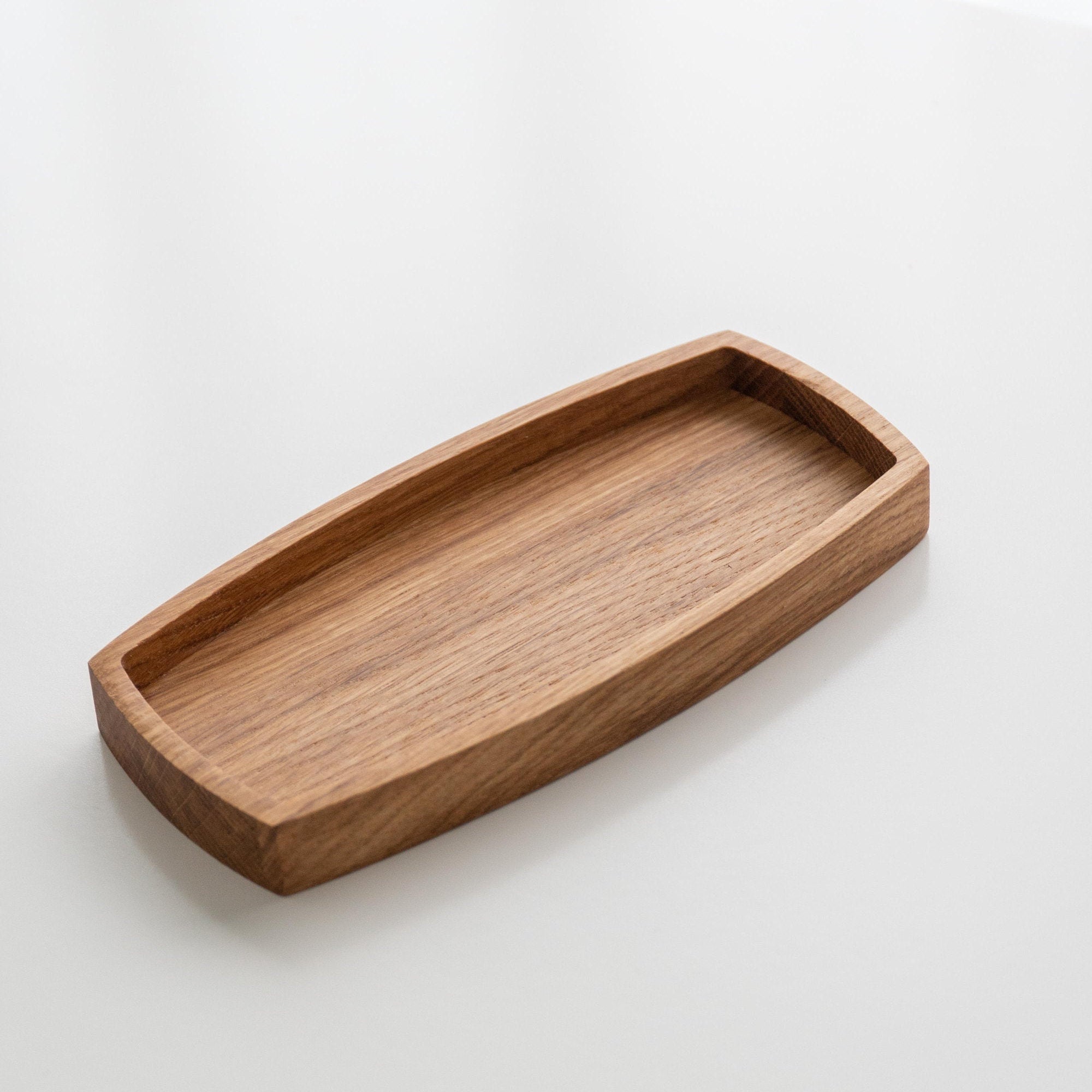 Oak Tray – Minimalist Wooden Organizer for Desk, Keys & Jewelry